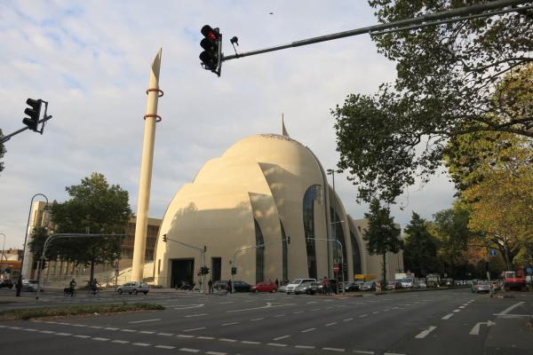 Kuppel der neuen Ditib-Moschee in Köln
