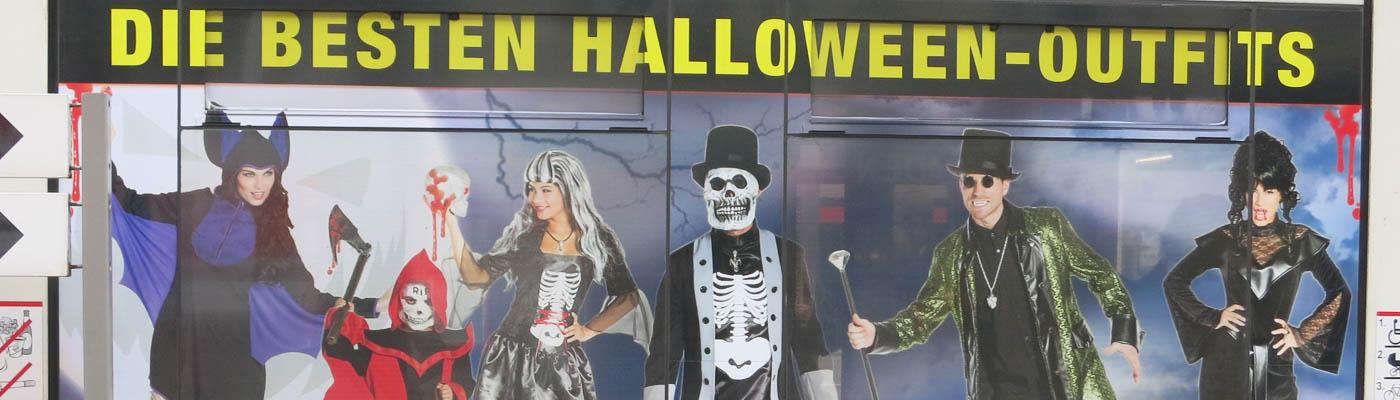 Werbeplakat „Die besten Halloween-Outfits“