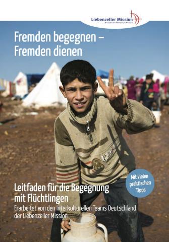 Heftcover: Arabischer Junge vor Flüchtlingslager